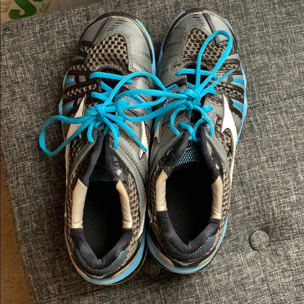 Mizuno Volleyball shoes Wave Tornado 8